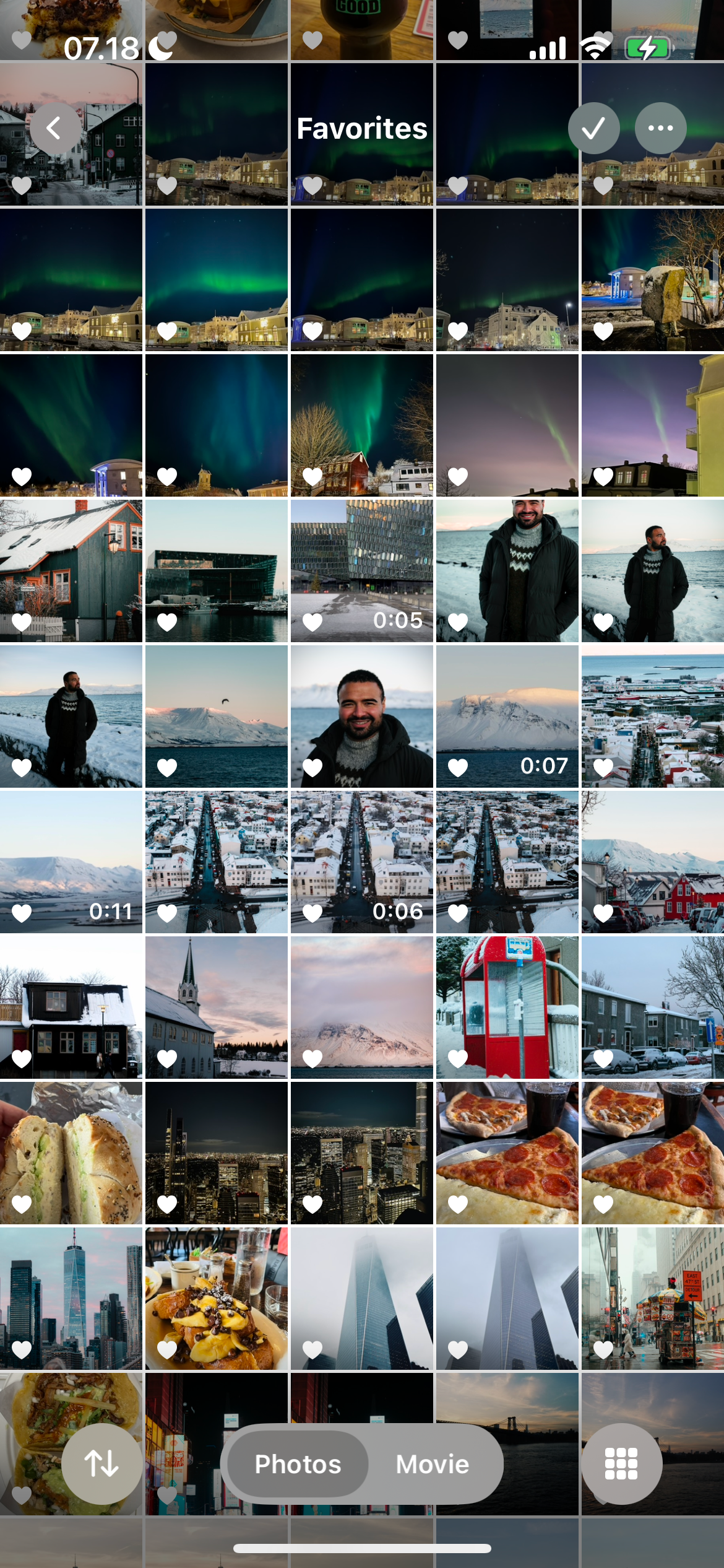 Un conjunto de fotos favorecidas en un iPhone