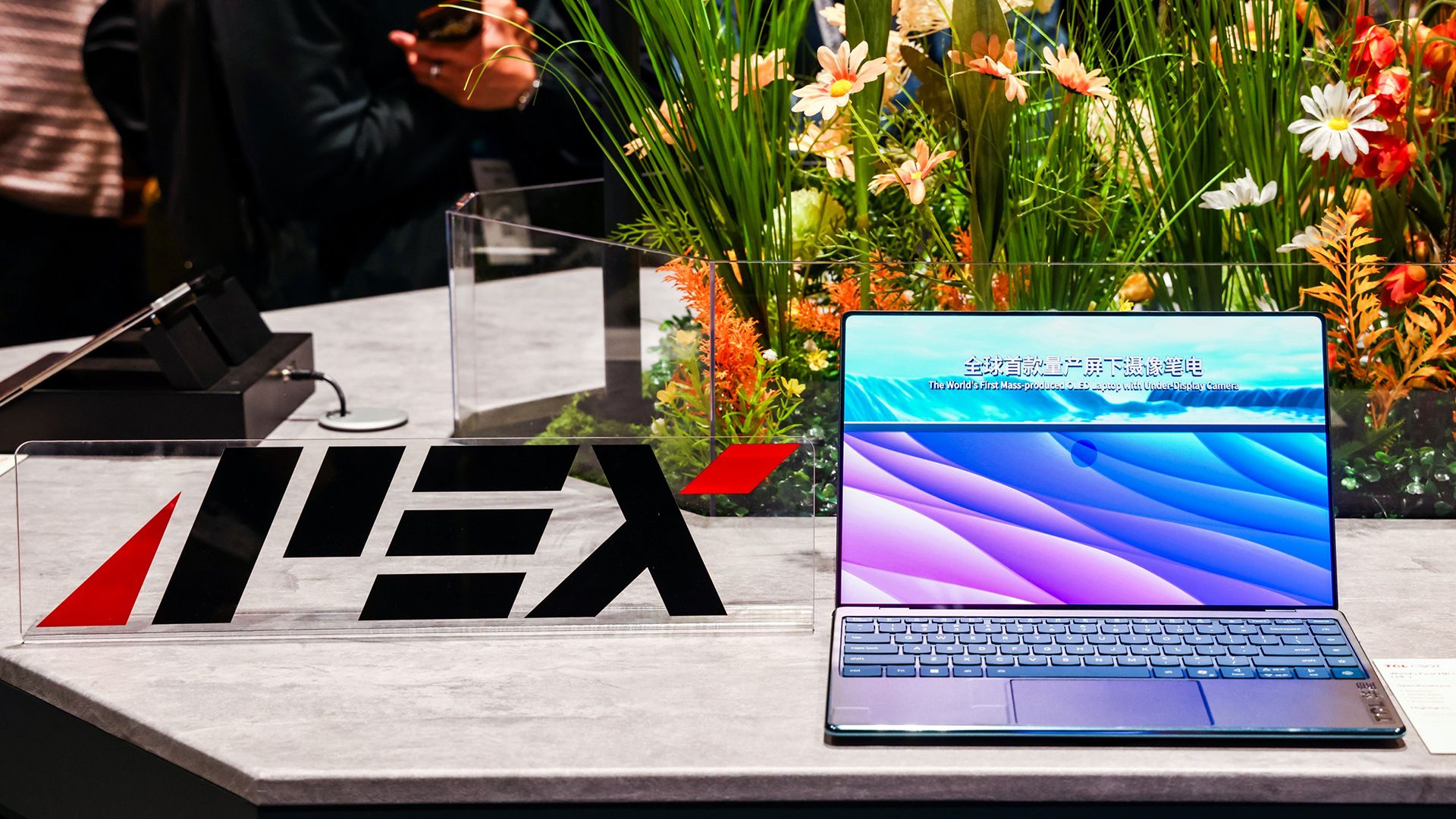 Una computadora portátil que se muestra con un signo de Apex